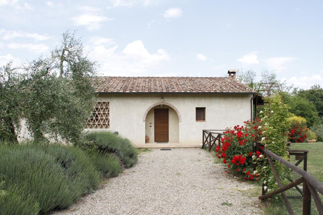 Le Fonti Di Santa Lucia Villa Сан Джиминяно Екстериор снимка